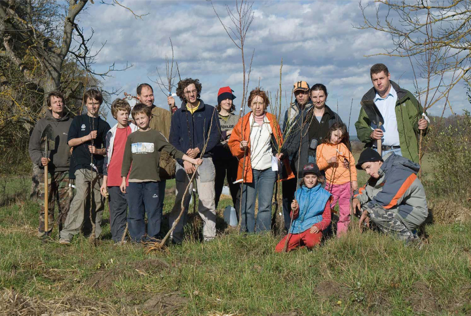 Laureát Ceny SR za krajinu 2010 - Ekopolis (na fotografii realizácia projektu výsadba stromov v Rohožníku v rámci grantového programu Ľudia pre stromy)